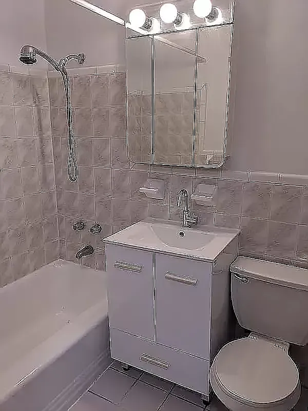 342 East 49th Street — Photo 3