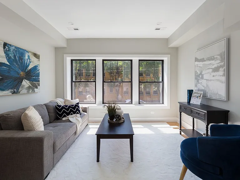 2455-57 W. Logan / 2535-41 N. Campbell — Photo 31