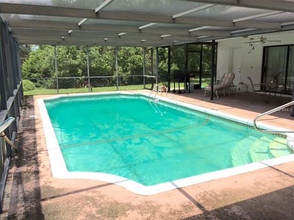 3rd image of 13405 Wagner Dr