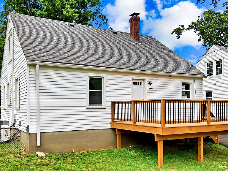 3908 Plymouth Rd — Photo 37
