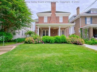 1558 Virginia St E, Charleston, WV 25311