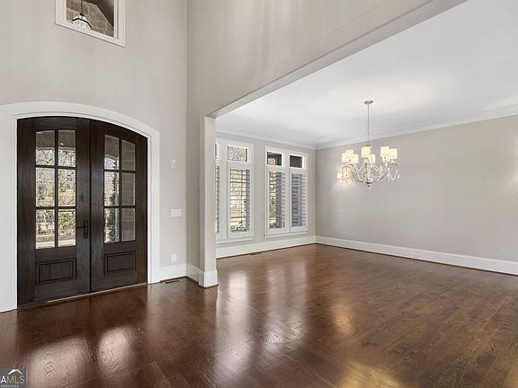 3rd image of 22 Mount Paran Rd