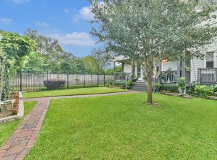 8710 Kempwood Dr, Houston, TX 77080