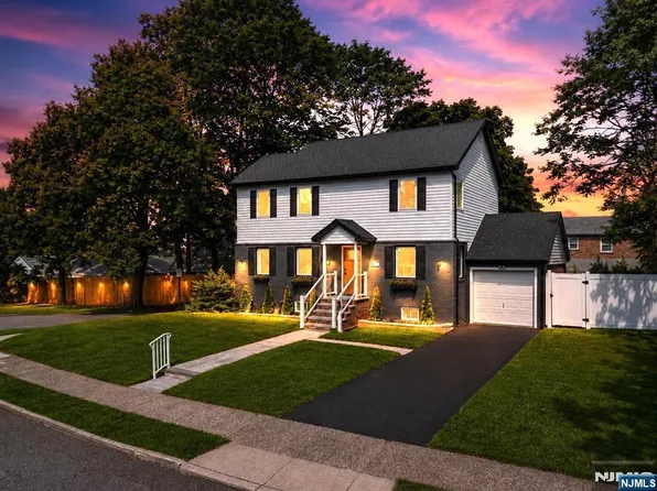 2-07 37th St, Fair Lawn, NJ 07410
