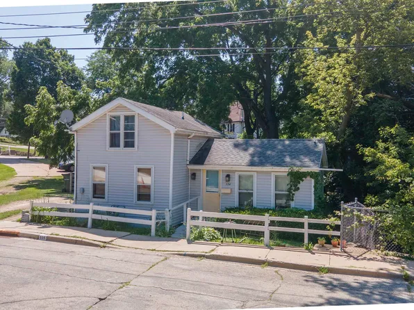 114 Washington St, Ripon, WI 54971