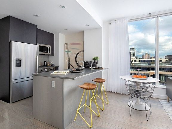 4th image of 420 Kent Ave #2223S