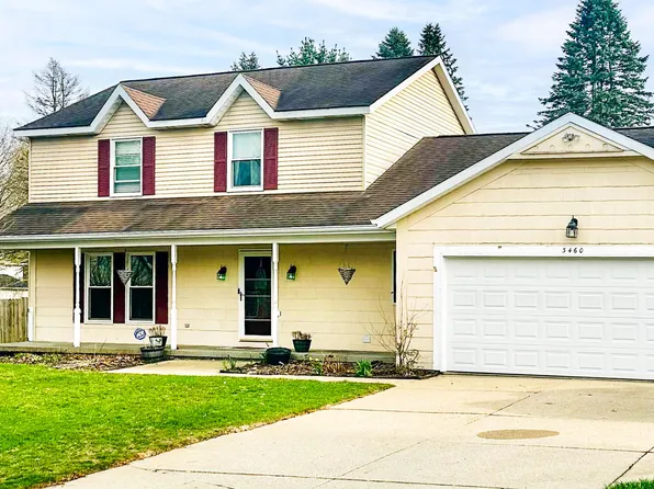 3460 Sunnyhill St NE, Rockford, MI 49341