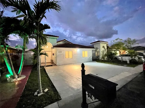 12358 NW 98th Ln, Hialeah Gardens, FL 33018