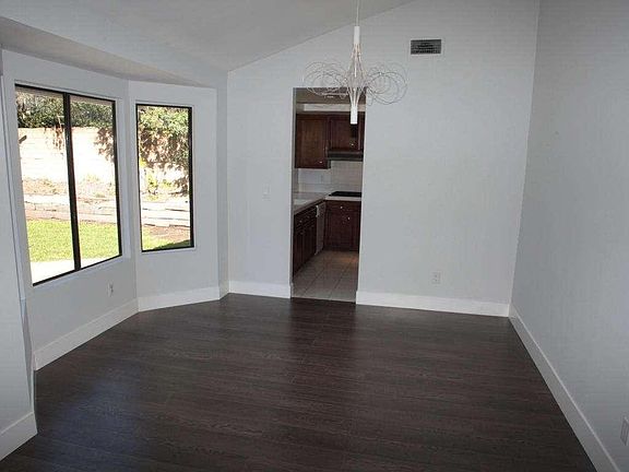 3rd image of 5447 Forestridge Dr