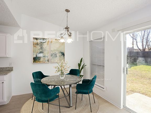 3rd image of 6220 Fernwood Dr