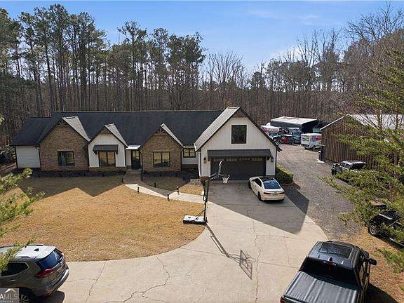 4th image of 635 Colbert Rd