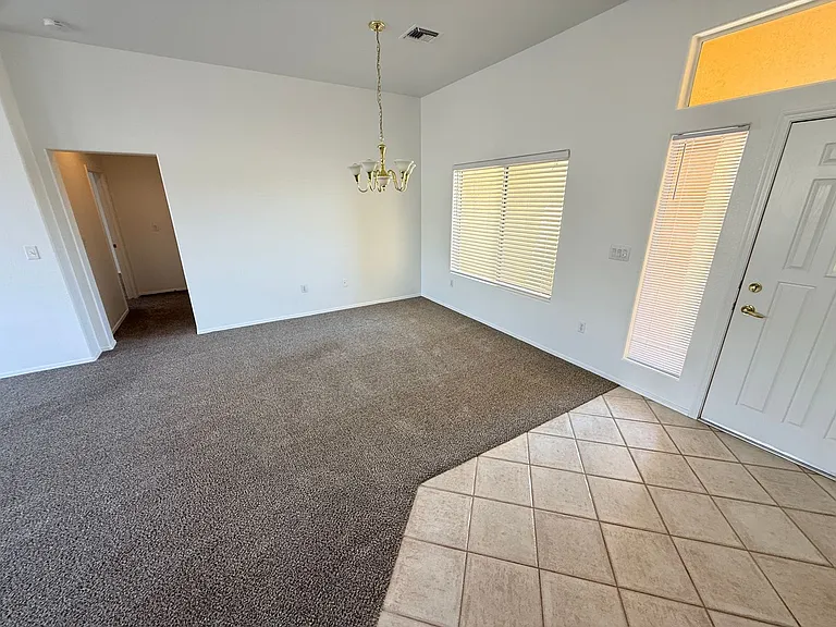 2337 Sun Cliffs St — Photo 11