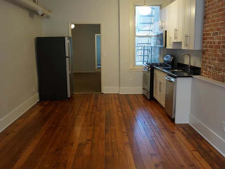 2121 E Pratt St #1 — Photo 15