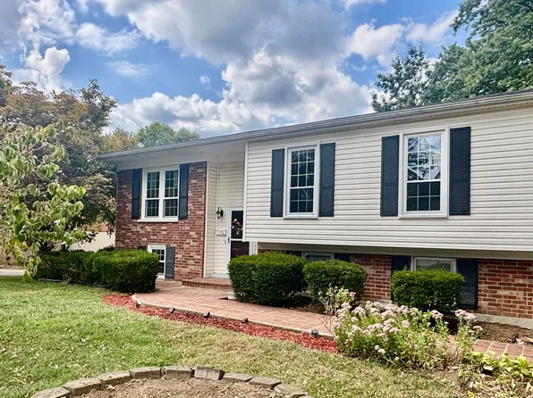 136 Valley Brook Dr, Frankfort, KY 40601