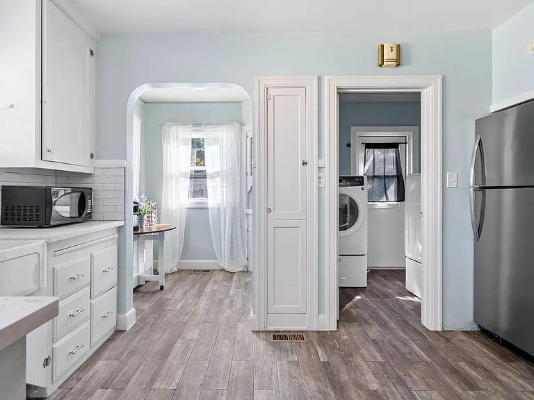 1622 W Harding Way — Photo 11