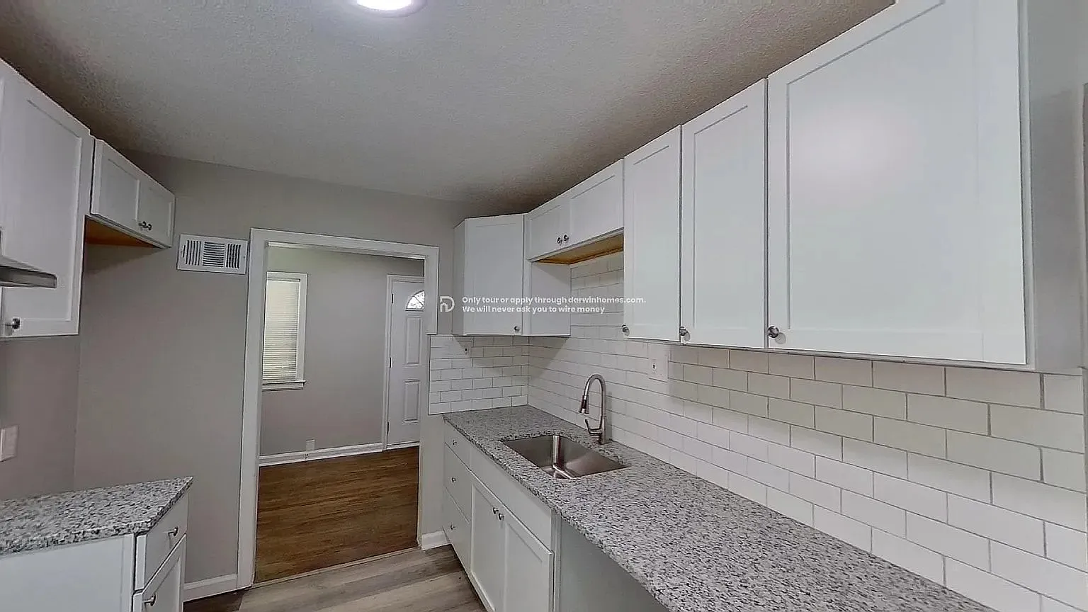 3 bed, 1.0 bath, 1044 sqft, $1,208 — Photo 3