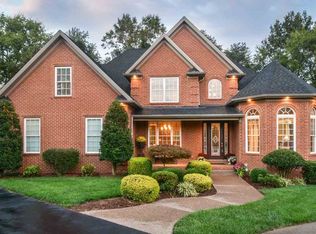 520 Covington Grove Ct, Bowling Green, KY 42104