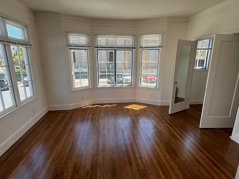 701 — Photo 2