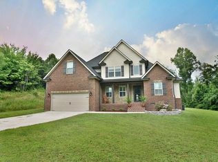 8536 Knoll Pines Ln, Powell, TN 37849