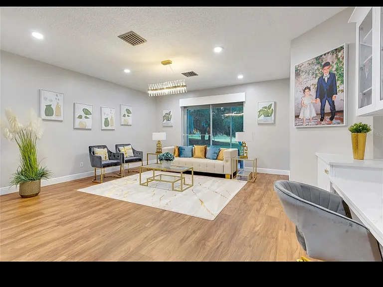 2707 Scarborough Dr — Photo 6
