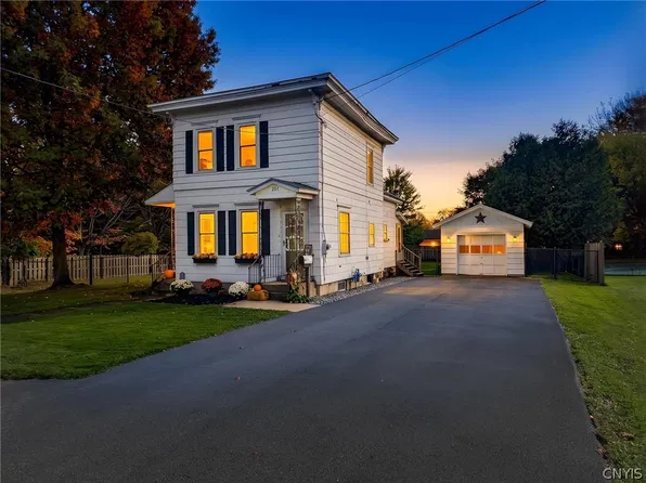 207 Walradt St, Fulton, NY 13069