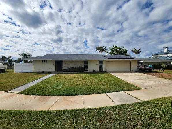 258 Beeney Rd SE, Port Charlotte, FL 33952