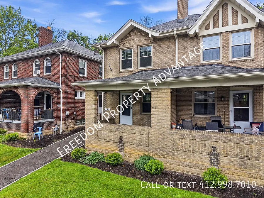Building Photo - 737 Shady Dr E