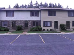 3807 Hammond Rd E, Traverse City, MI 49686