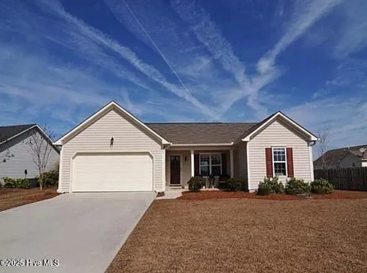 3 bed, 1156 sqft, $2,800 — Photo 1