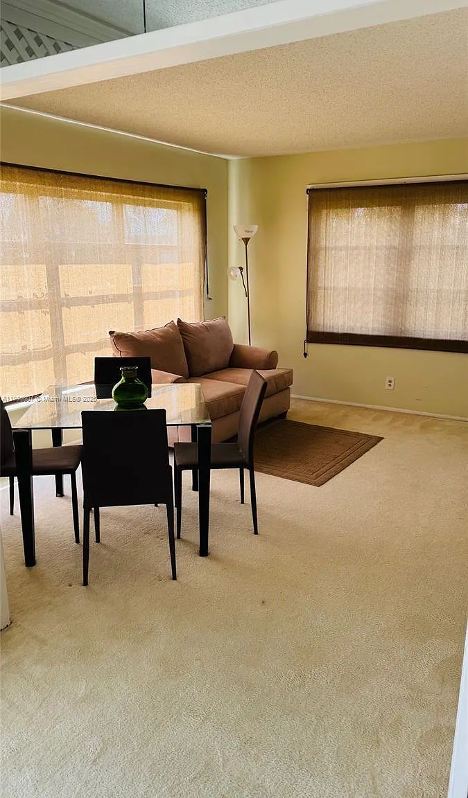 No 10 Palm-Aire Country C — Photo 3