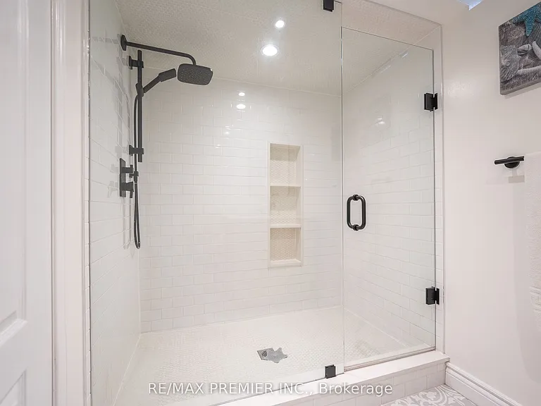 22 Laura Sabrina Dr — Photo 25