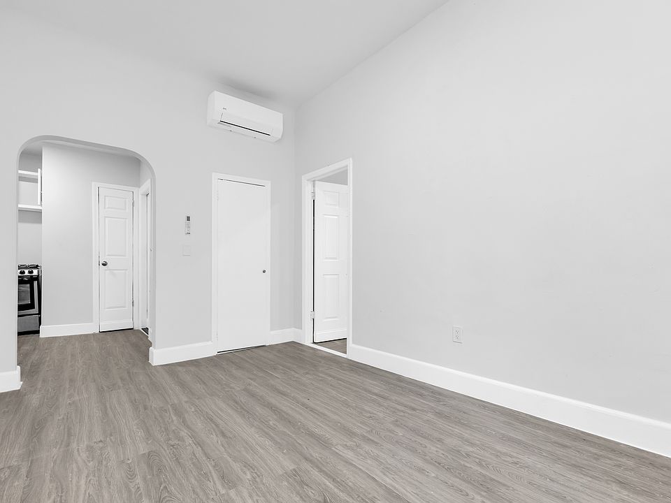 1st image of 620 W End Ave #4C