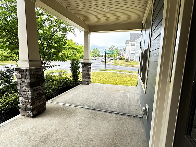 15505 Davidson East Dr #SINGLE FAMILY HOME — Photo 4