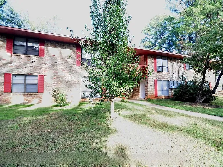 3502 Penny St SW #B — Photo 1