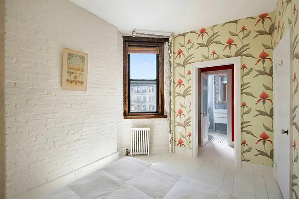 Sold by Level Group | media 8