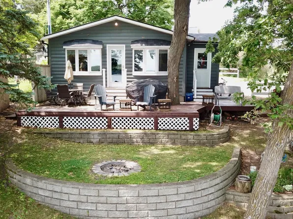 10811 55th St SE, Clear Lake, MN 55319