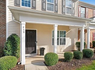 939 Ileagnes Rd, Raleigh, NC 27603