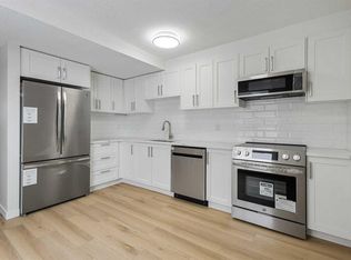 64 W Whitnel Ct NE #24, Calgary, AB T1Y 5E3