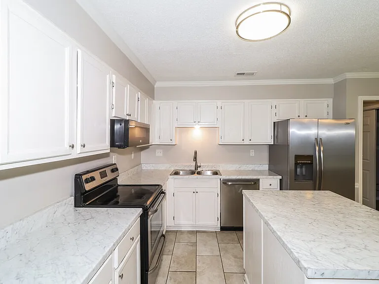 1366 Sandy Stone Ln — Photo 7