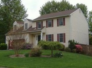 1808 Clovermeadow Dr, Vienna, VA 22182