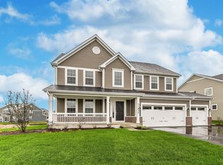 13824 Amelia Dr, Lemont, IL 60439