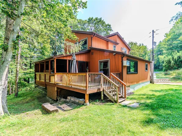 15 Winterthur Road, Woodridge, NY 12789