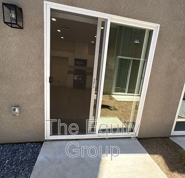 735 S Pinkham #105 — Photo 13