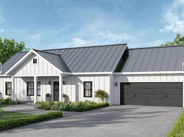 560 S 14th Ave, Piggott, AR 72454