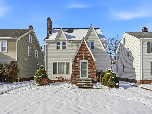 2208 Cranston Rd, University Heights, OH 44118