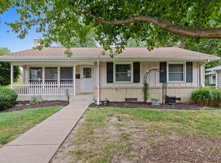 1912 Simpson St, Falcon Heights, MN 55113