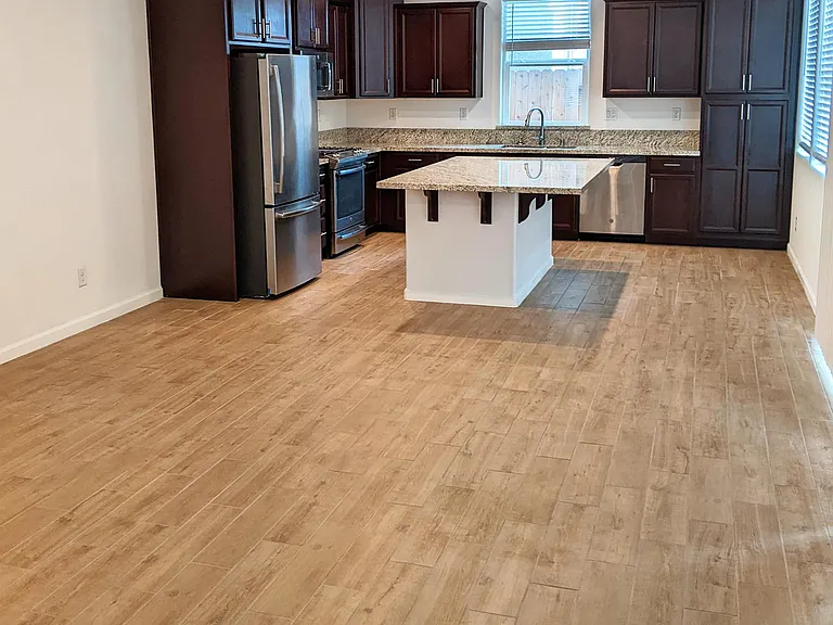 4347 Poppy Meadow St — Photo 4