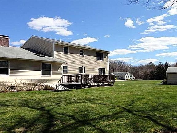 2nd image of 6 Juniper Ln
