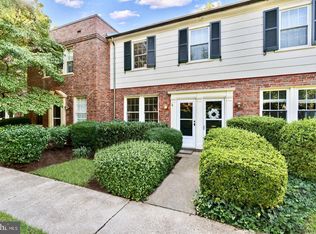 1401 S Edgewood St APT 485, Arlington, VA 22204