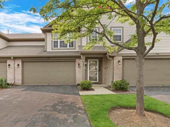 743 Sycamore Ct, Lindenhurst, IL 60046